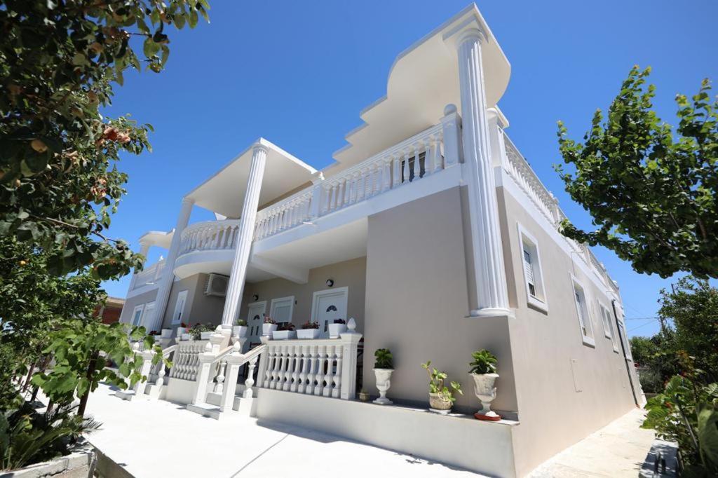 Guest House Narta Vlore Ngoại thất bức ảnh